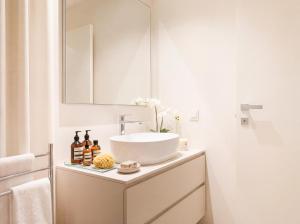 Ένα μπάνιο στο ISEO LAKE - Free Wi-Fi and Private Parking Included +10 φωτογραφίες