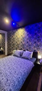 Ένα ή περισσότερα κρεβάτια σε δωμάτιο στο Apartament Na Rynku