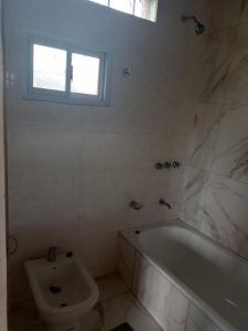 Ένα μπάνιο στο Casa chapadmalal