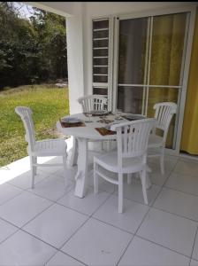 Patio nebo venkovní prostory v ubytování Villa KREOLITA T2