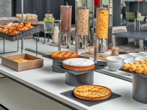 Jídlo v hotelu nebo okolí + 51 fotografií