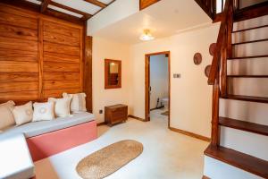 Et opholdsområde på Villa Qetzia + 176 billeder