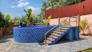 Bazén v ubytování Happy Mates Forest Retreat - TIE nebo v jeho okolí