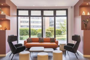 Χώρος καθιστικού στο B&B Hotel Sassuolo