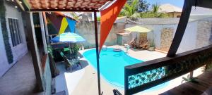 Бассейн в Fagundes Hostel 2 Itaipuaçu или поблизости