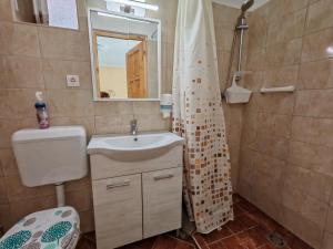 Ένα μπάνιο στο St. Rita Guesthouse