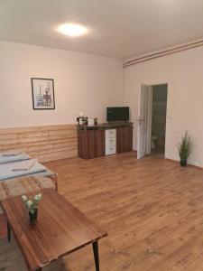 Μια τηλεόραση ή/και κέντρο ψυχαγωγίας στο U Tomáška