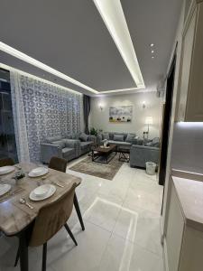 Φωτογραφία από το άλμπουμ του شاليهات منازل الشفا لبيوت العطلات σε Al Shafa