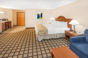 Un lugar para sentarse en Baymont by Wyndham Galesburg