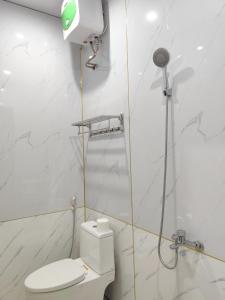 Ένα μπάνιο στο Heartfelt Hideaway 2