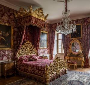 Giường trong phòng chung tại Zamek Loucna nad Desnou +1 ảnh