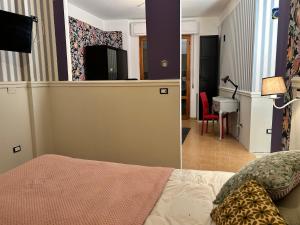 Μια τηλεόραση ή/και κέντρο ψυχαγωγίας στο Don Carlo