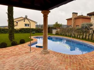 Πισίνα στο ή κοντά στο El Bulín de Redueña