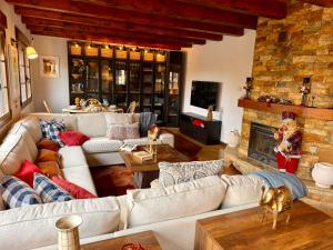 Μια τηλεόραση ή/και κέντρο ψυχαγωγίας στο El Bulín de Redueña