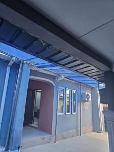 Φωτογραφία από το άλμπουμ του Subscribe to Famous Channel σε Ikotun