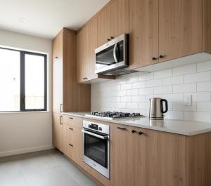 Кухня или мини-кухня в Amire Suits
 +15 фотографий