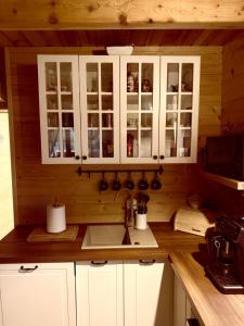 Nhà bếp/bếp nhỏ tại Agroturystyka AKPólko +24 ảnh