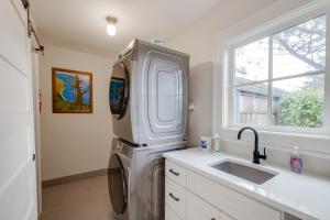 Η κουζίνα ή μικρή κουζίνα στο Wells Beach House +39 φωτογραφίες