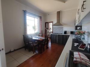 Η κουζίνα ή μικρή κουζίνα στο 19 On Hurd