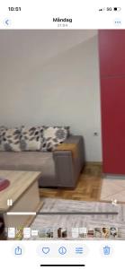 a view of a living room with a bed at Semitronix möblerat lägenhet i centrala Pej in Peje