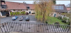 Το κτήριο όπου στεγάζεται  η παραθεριστική κατοικία