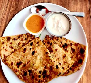 Φαγητό σε αυτό το ξενοδοχείο ή κάπου εκεί κοντά