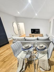 Χώρος καθιστικού στο 2 Bedroom Central Reading - RG1 Highgrove Mews