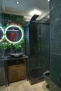 Ένα μπάνιο στο Le Cube Alpin - Cosy Studio - Vue Montagne - Gréolières les Neiges +43 φωτογραφίες