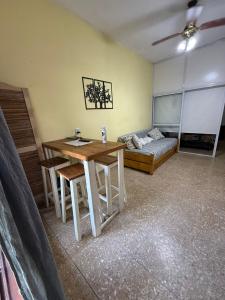 Ένα ή περισσότερα κρεβάτια σε δωμάτιο στο Departamento en San Bernardo