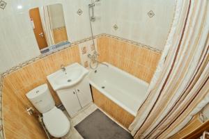 Koupelna v ubytování Apartments at Gorkogo