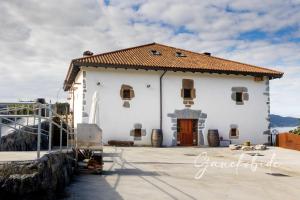 Το κτήριο όπου στεγάζεται  το σαλέ