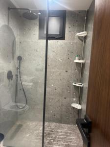 O baie la Superbe T2 moderne au cœur du Maarif Confort & Style