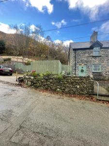 Hoone, kus puhkemaja asub