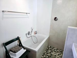 Koupelna v ubytování Stellenbosch Cottage, House & Garden of your own + 23 fotografií