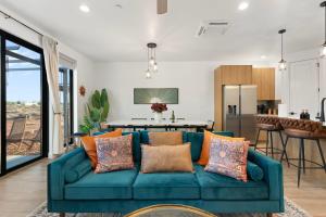 Χώρος καθιστικού στο Brand new townhome in Page Arizona