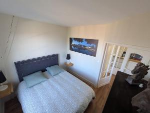 Ένα ή περισσότερα κρεβάτια σε δωμάτιο στο Couvent Providence