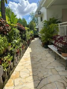 Κήπος έξω από το Villa Bwa Flè - maison vue mer à 5 mi de la plage