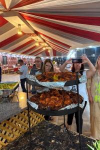 Jídlo v aparthotelu nebo okolí