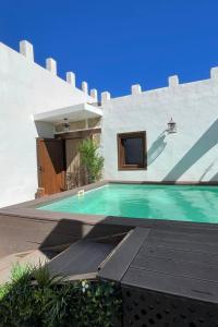 Swimmingpoolen hos eller tæt på Villa Castillo Lomo Algodones