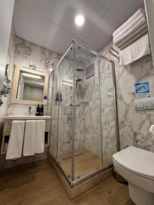 Ένα μπάνιο στο Remida Managed By Dedeman +32 φωτογραφίες