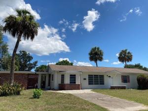 Το κτήριο όπου στεγάζεται  ο ξενώνας