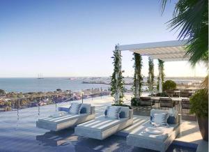 Γενική θέα στη θάλασσα ή θέα στη θάλασσα από  αυτό το δωμάτιο σε οικογενειακή κατοικία