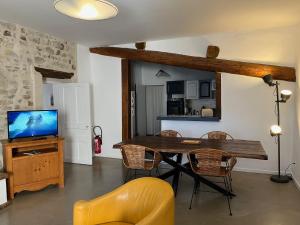 Μια τηλεόραση ή/και κέντρο ψυχαγωγίας στο Le Mas de Crieulon