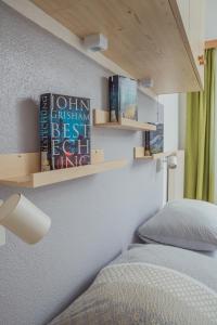 Η κουζίνα ή μικρή κουζίνα στο Alpin Chalet Frenademetz +29 φωτογραφίες