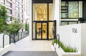 صورة لـ VC Skytower view With Swimming pools & Suna Retreat في أوكلاند