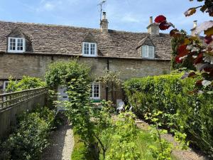 Zahrada ubytování The Secret Cottage