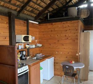 Η κουζίνα ή μικρή κουζίνα στο Bungalow studio