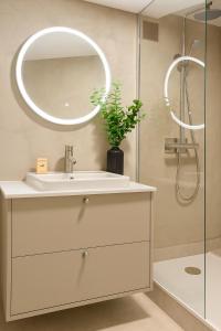 Ένα μπάνιο στο Appartement cosy centre grasse - CLIM