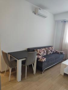 Posezení v ubytování Gray Heaven Retreat + 2 fotografie