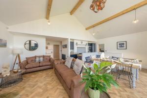 Kuchyň nebo kuchyňský kout v ubytování Llety-Cariad